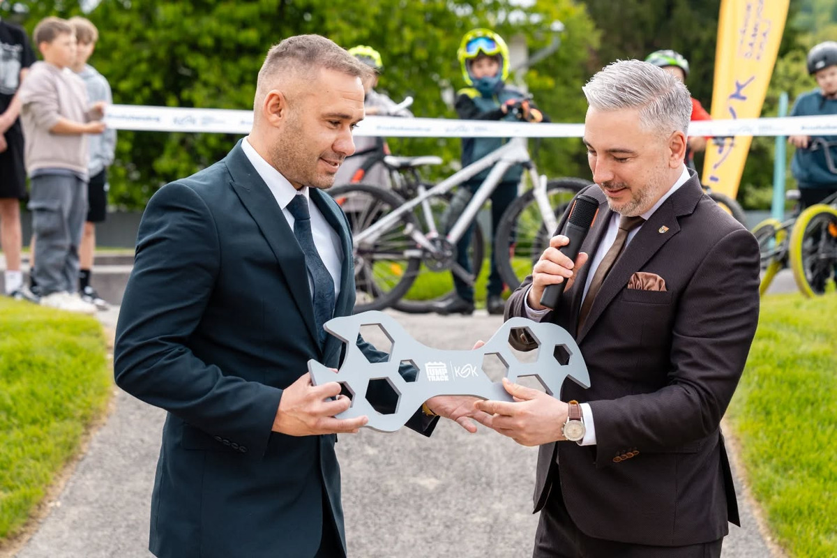 Novootvorená pumptracková dráha v Gelnici teší miestnych bikerov, foto 1