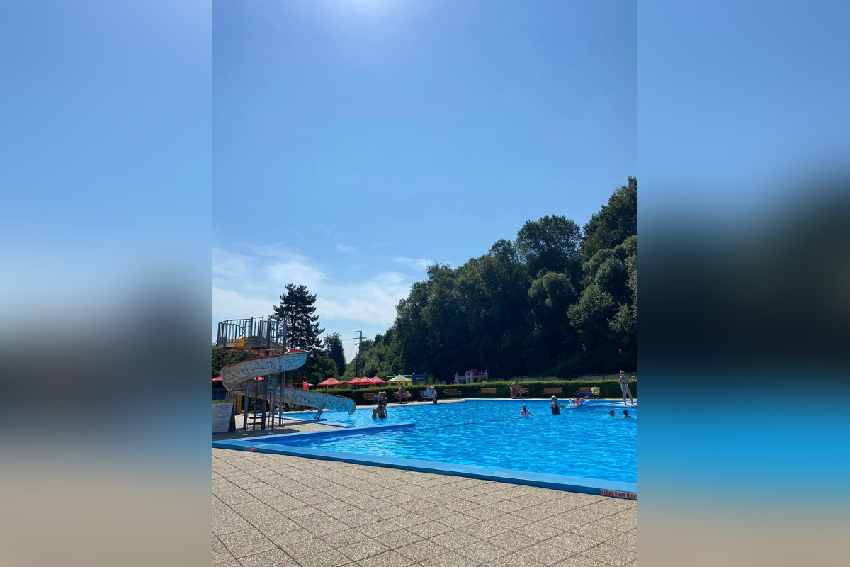 FOTO: Kúpalisko v Spišskej Novej Vsi začína letnú sezónu, foto 4