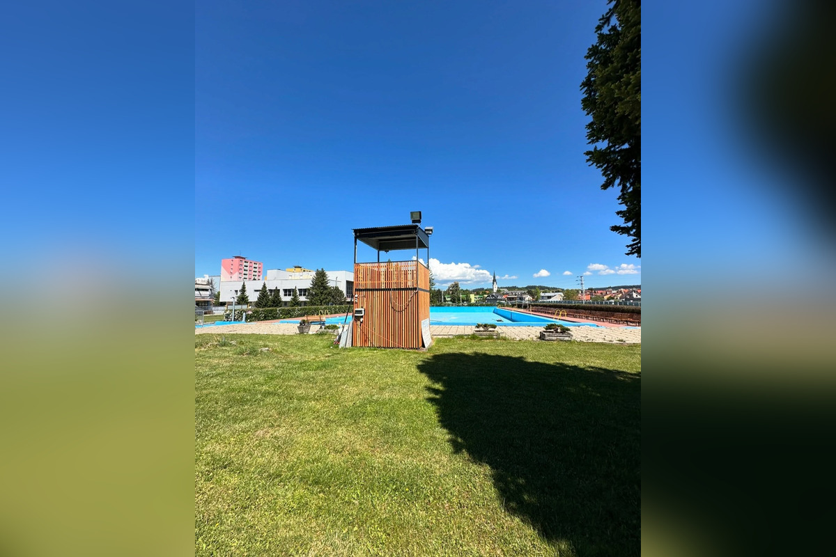 FOTO: Kúpalisko v Spišskej Novej Vsi začína letnú sezónu, foto 15