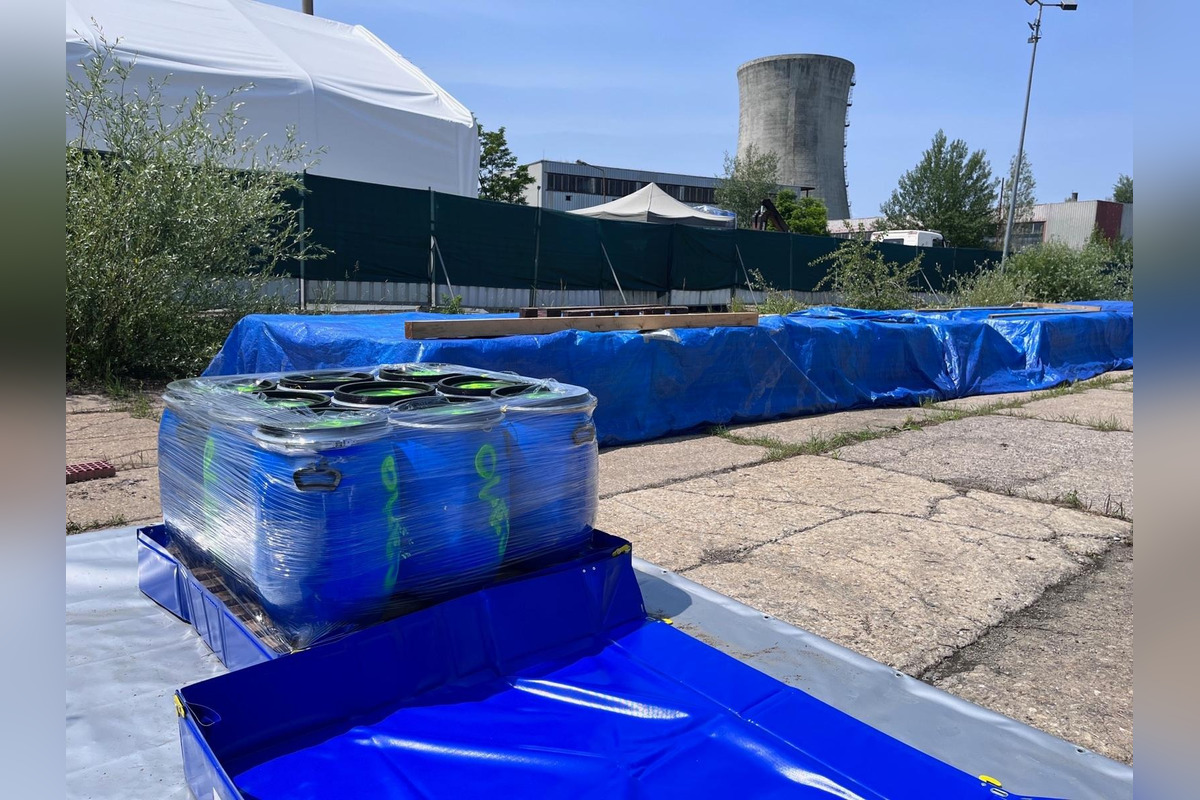 FOTO: Zo Strážskeho odišiel prvý kamión naložený nebezpečnými PCB látkami, foto 7