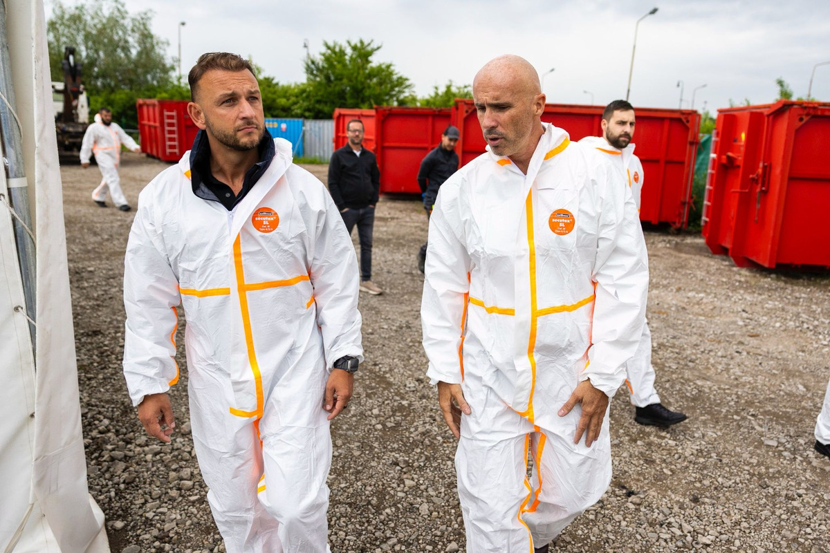 FOTO: Zo Strážskeho odišiel prvý kamión naložený nebezpečnými PCB látkami, foto 10