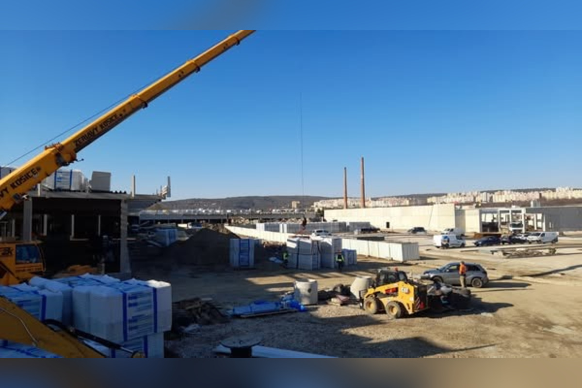 FOTO: Výstavba Obchodného centra Košice, Pri Hati, foto 14