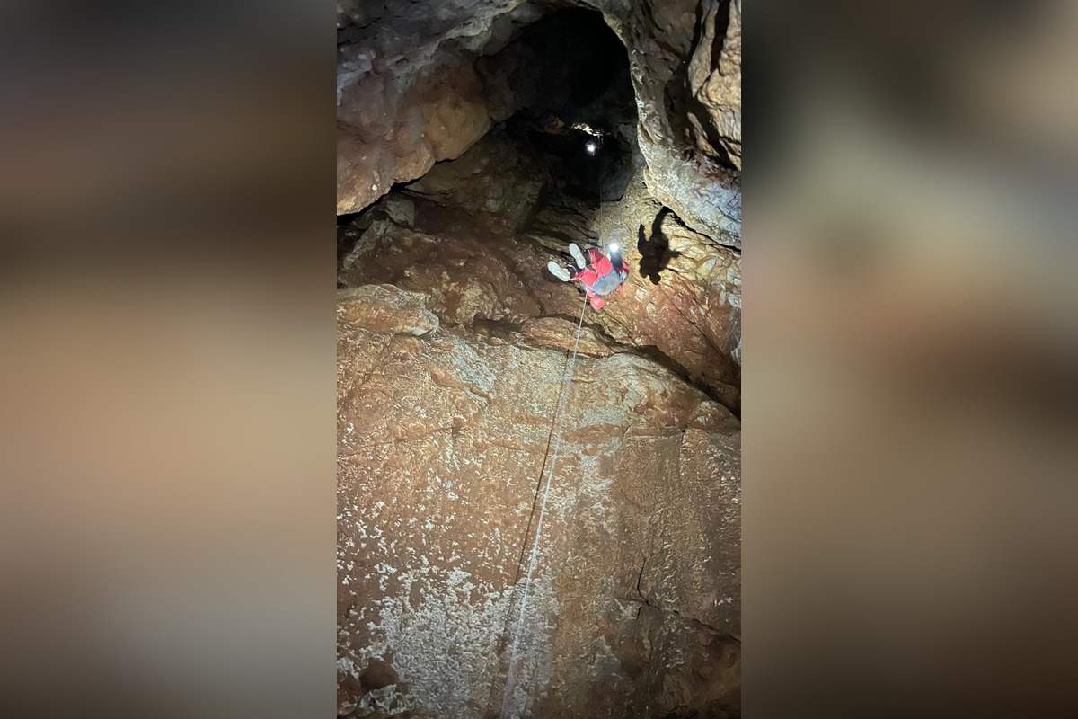 FOTO: V jaskyni v Slovenskom krase bola nájdená vojenská munícia, foto 7