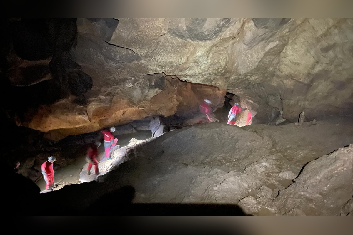 FOTO: V jaskyni v Slovenskom krase bola nájdená vojenská munícia, foto 11