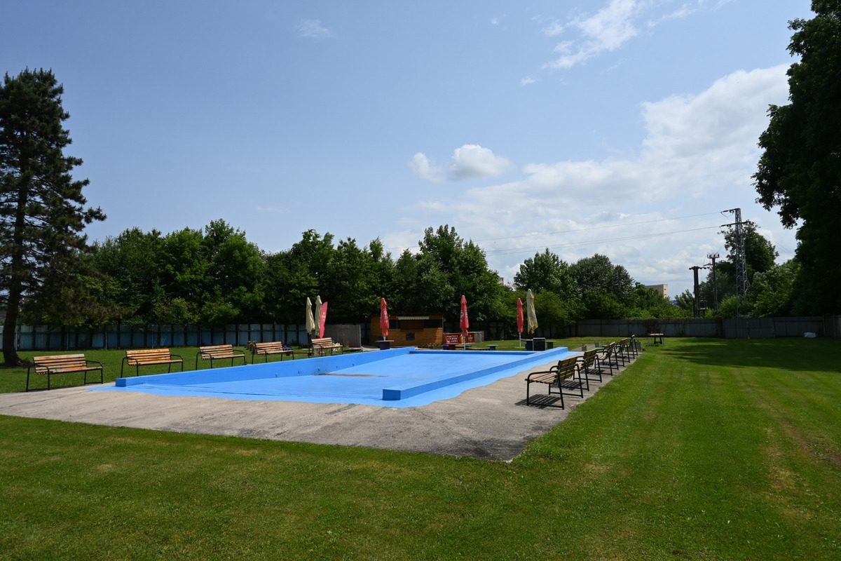 FOTO: Kúpalisko v Spišskej Novej Vsi začína letnú sezónu, foto 8