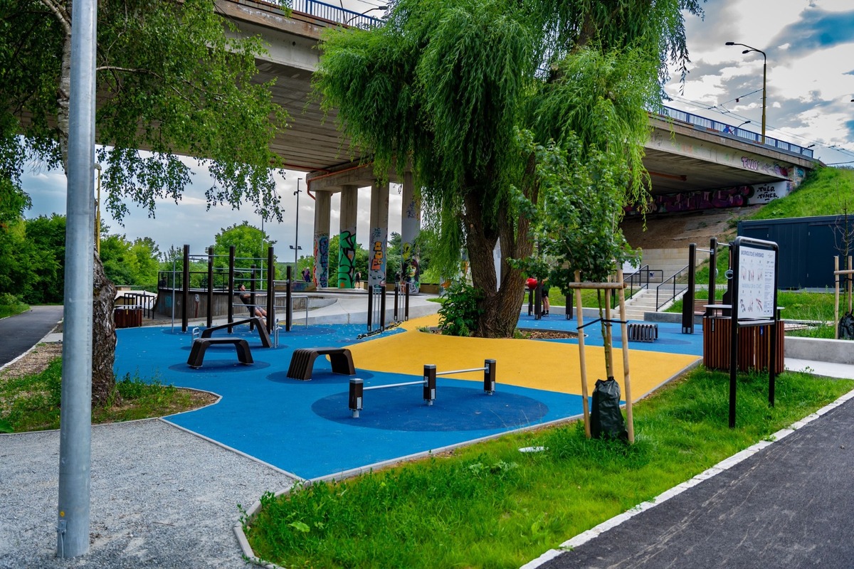 FOTO: Pod mostom na Moskovskej triede v Košiciach vyrástol najväčší skatepark na východnom Slovensku, foto 4