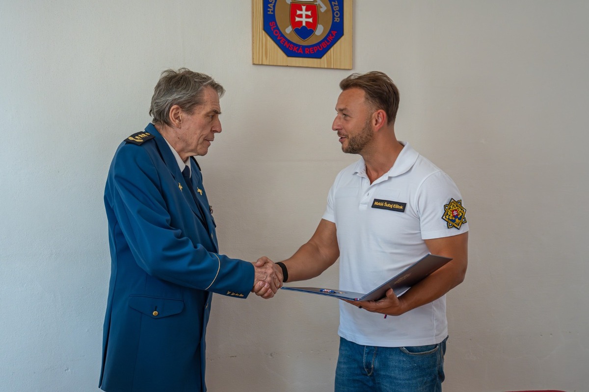 FOTO: Po 40 rokoch služby u hasičov končí ich riaditeľ, foto 2
