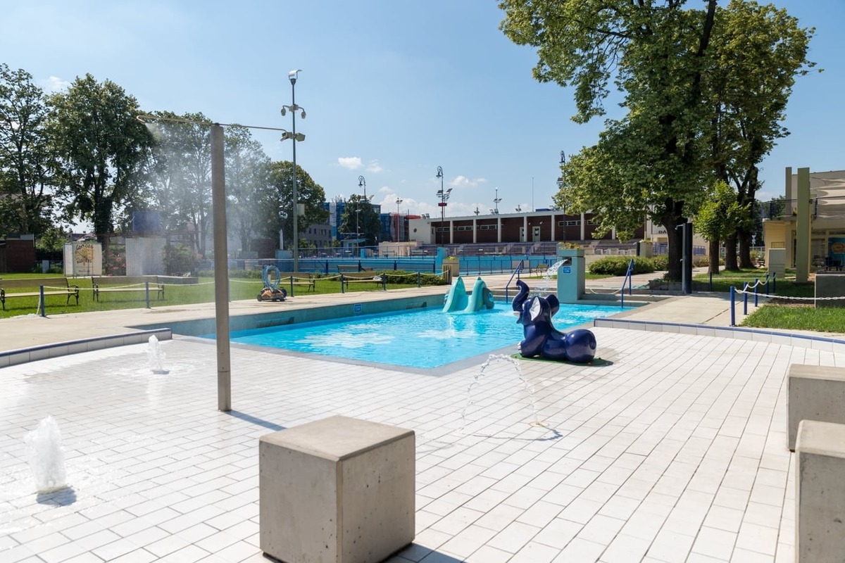 FOTO: Košické kúpalisko Červená Hviezda začína letnú sezónu, foto 2