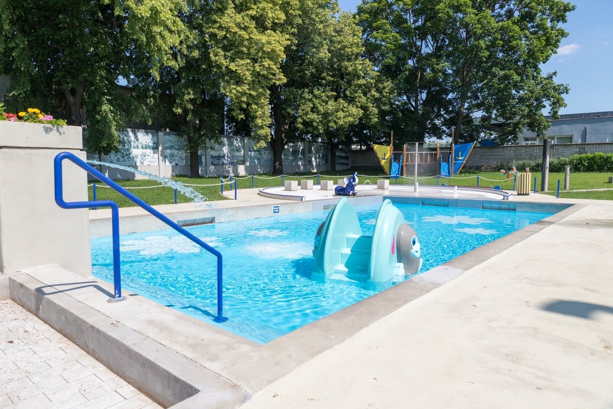 FOTO: Košické kúpalisko Červená Hviezda začína letnú sezónu, foto 4