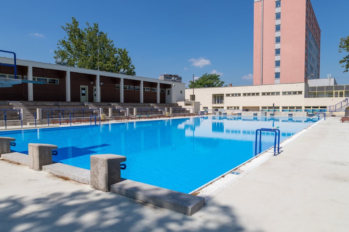 FOTO: Košické kúpalisko Červená Hviezda začína letnú sezónu, foto 9