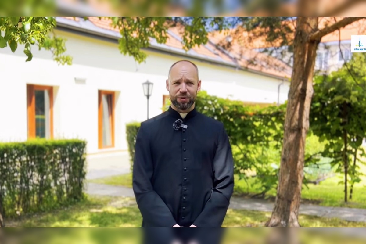 FOTO: Spišiaci sa lúčia s kaplánom Marekom Jamrichom, foto 2