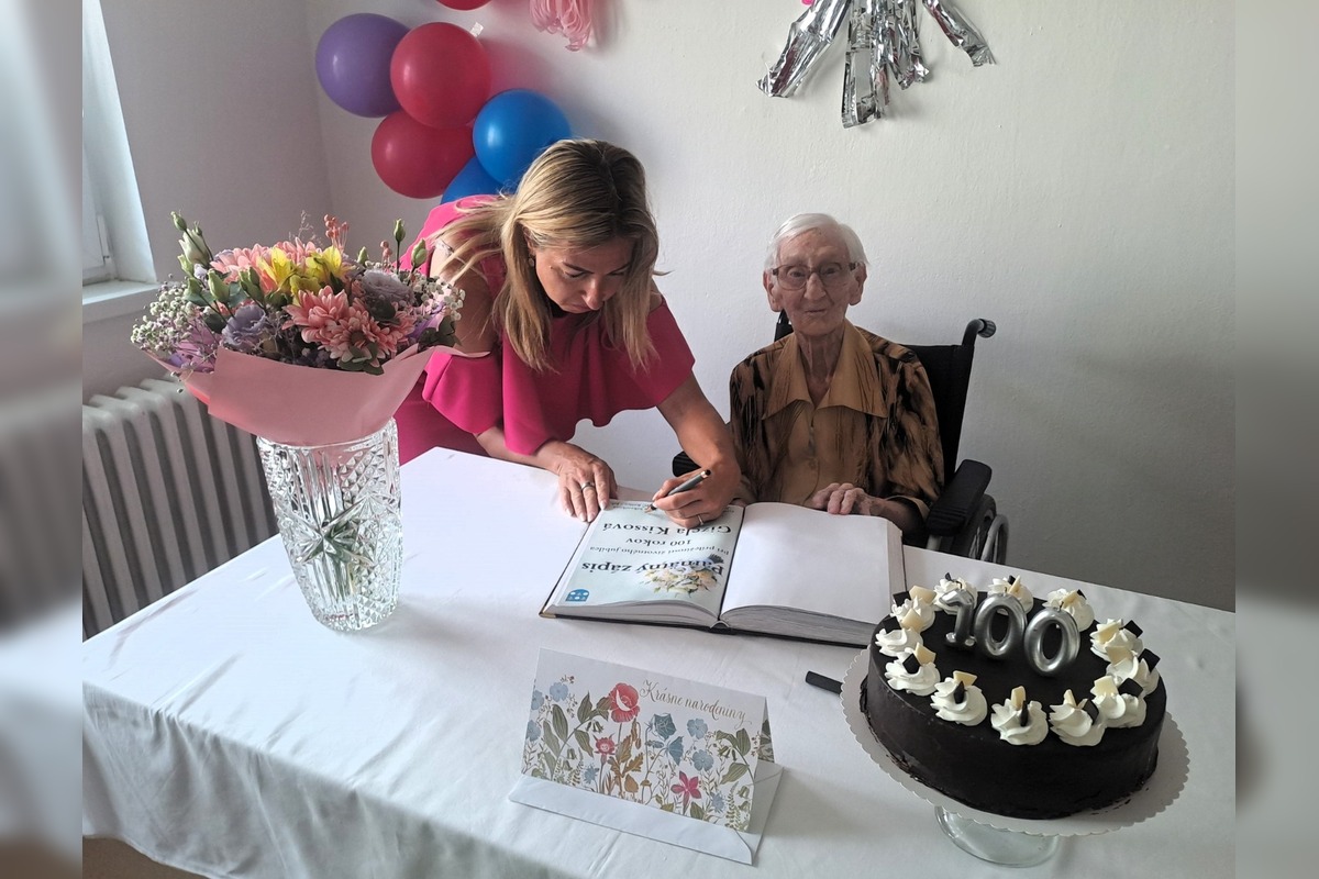 FOTO: Obyvateľka košickej mestskej časti Juh oslávila výnimočné jubileum, dovŕšila 100 rokov, foto 2