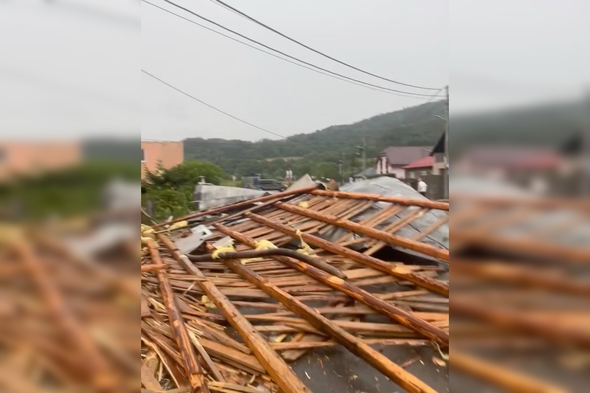 FOTO: Supercela v Košickom kraji zasiahla. Vodiči hlásia neprejazdné úseky, foto 11