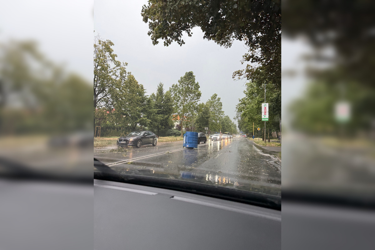 Supercelárna búrka v úvode minulého týždňa zanechala za sebou poriadnu spúšť, foto 3