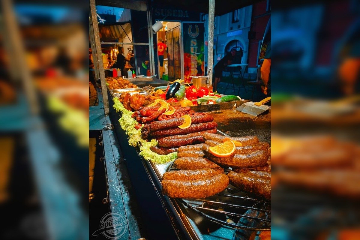 FOTO: Takto vyzerali Spišské Trhy 2024, priniesli tradičné stánky, kolotoče i koncerty, foto 2