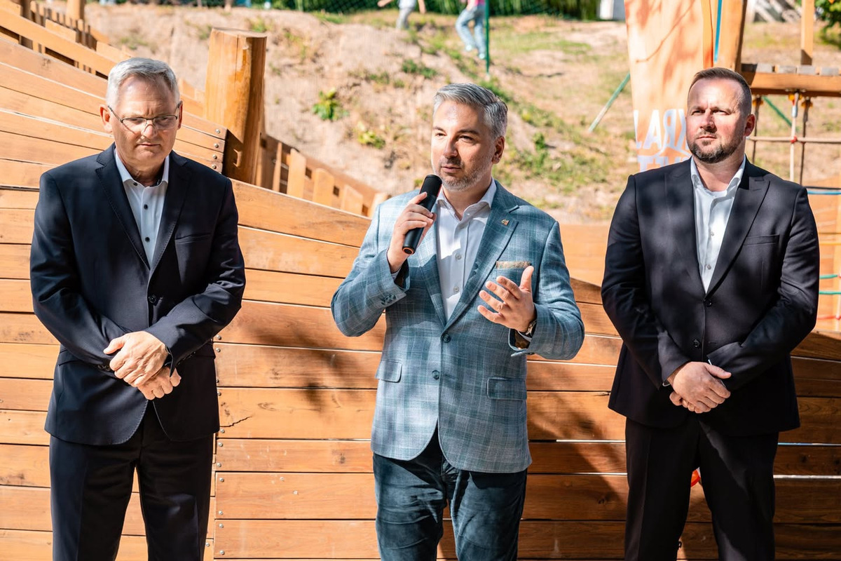 Na novej obrovskej lodi pri Margecanoch sa vyšantia malí aj veľkí, foto 6