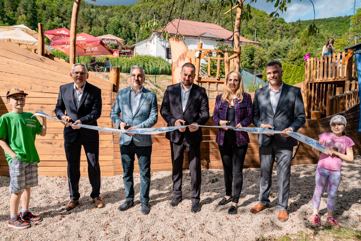 Na novej obrovskej lodi pri Margecanoch sa vyšantia malí aj veľkí, foto 8