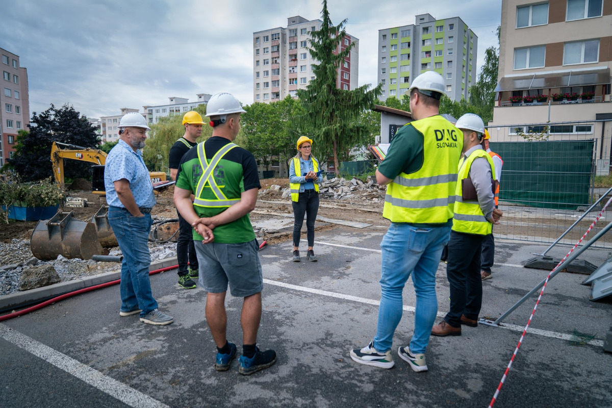 Práce na revitalizácii fontány a jej okolia sú v plnom prúde, sídlisko KVP sa už čoskoro môže tešiť na krásne prostredie, foto 3