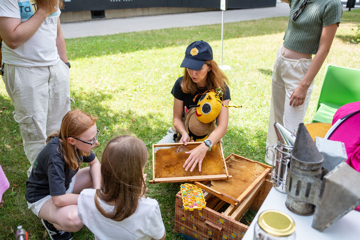 Východniari si užívali víkend v mestách aj obciach, foto 13