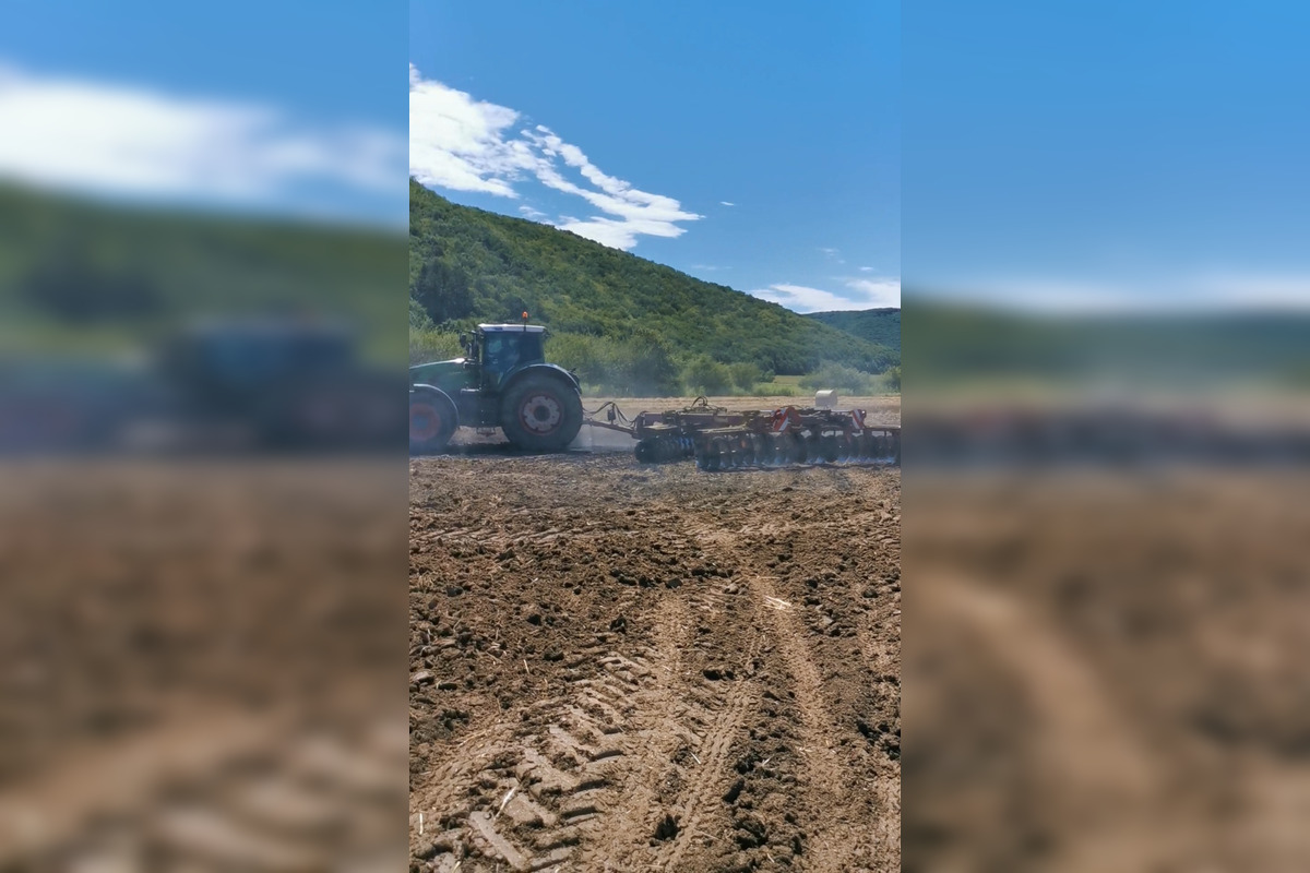 Hasiči uprostred týždňa zasahovali pri Hrušove, foto 1