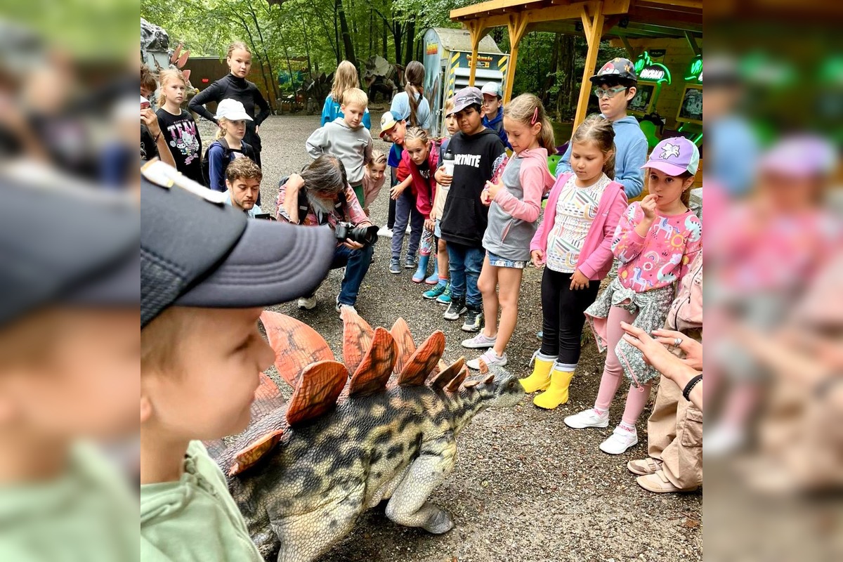 FOTO: V košickom DinoParku stretnete chodiaceho robotického dinosaura, foto 4