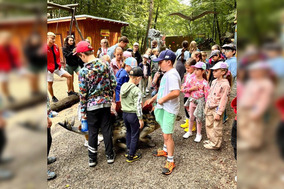 FOTO: V košickom DinoParku stretnete chodiaceho robotického dinosaura, foto 6