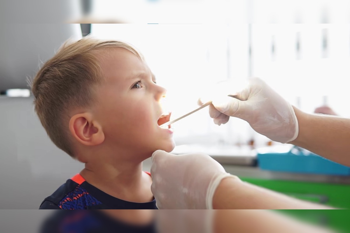 FOTO: Pacient UNLP v Košiciach zložil na znak vďaky pre zdravotníkov pieseň. Za srdce chytí aj vás, foto 2