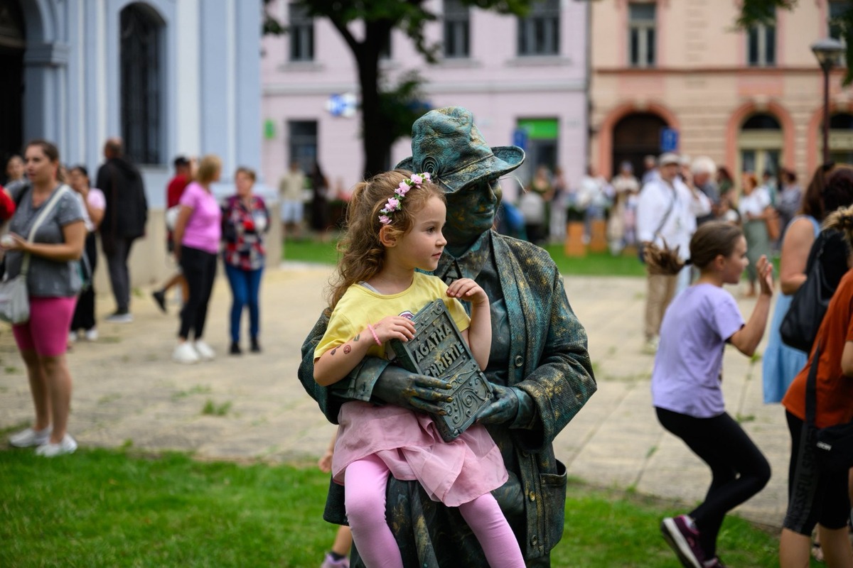 FOTO: V Spišskej Novej Vsi ožili cez víkend Živé sochy, foto 5