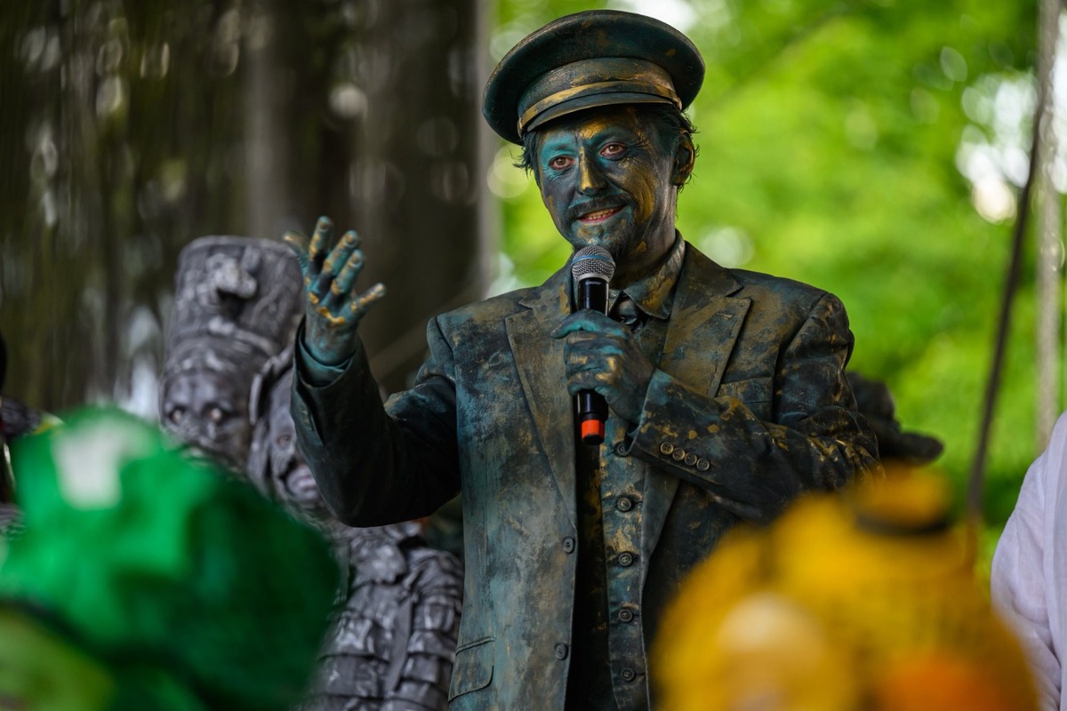 FOTO: V Spišskej Novej Vsi ožili cez víkend Živé sochy, foto 4