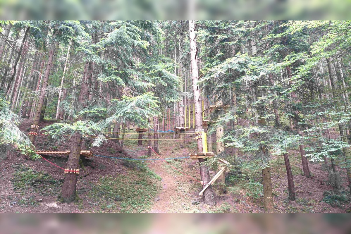 FOTO: Pri Gelnici otvorili nový lanový park TurzoVia, foto 7