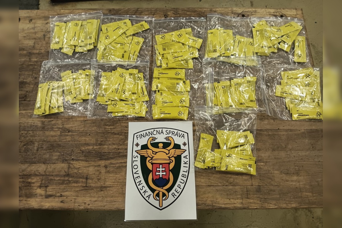 FOTO: Colníci na východe odhalili nelegálny tovar, foto 2