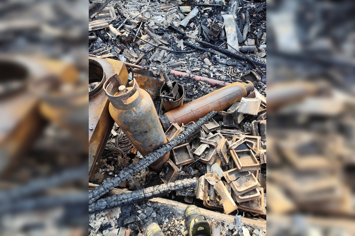 FOTO: Požiar skladu a dielne v Kuzmiciach, foto 8