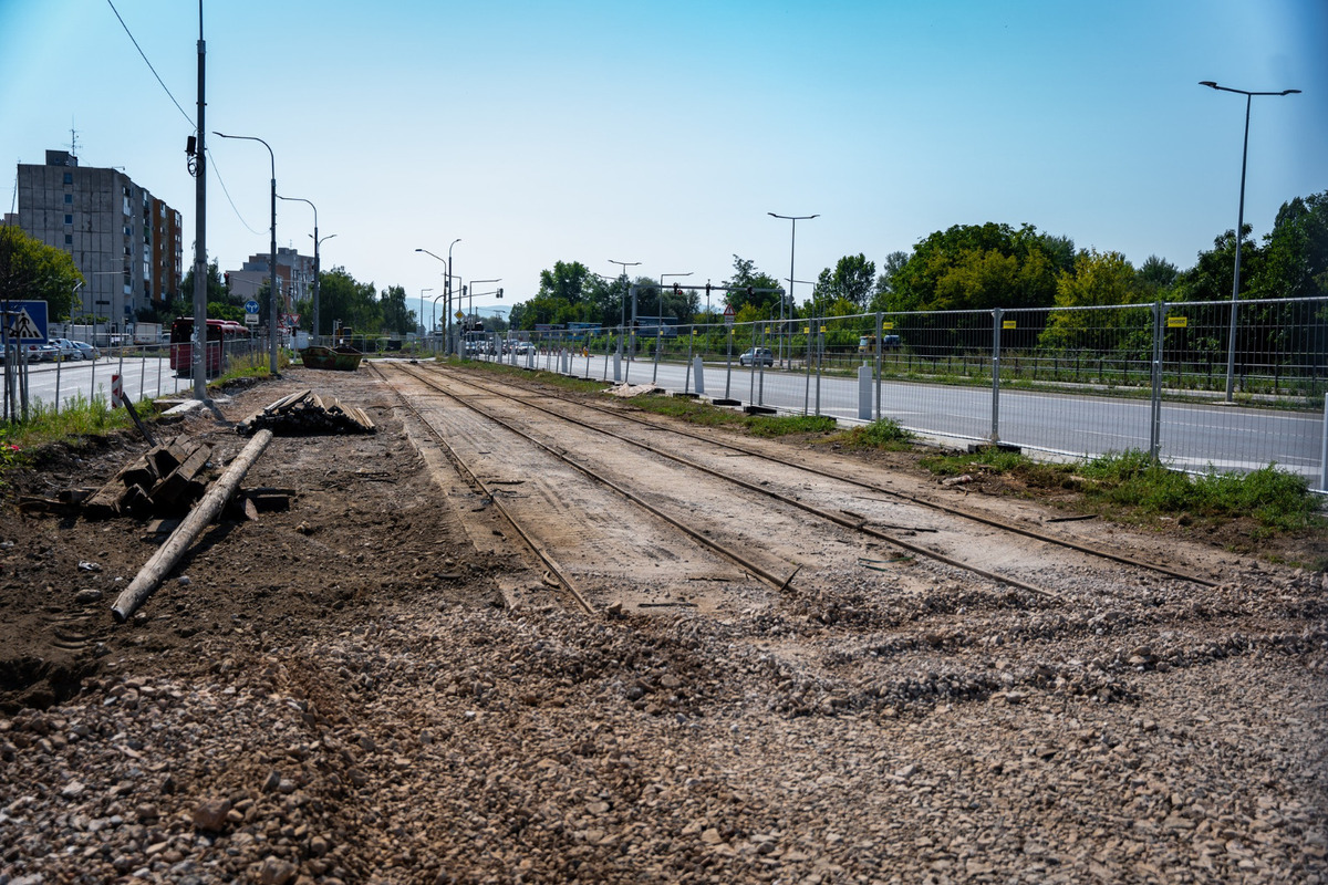Modernizácia električkovej trati na košickom sídlisku Nad jazerom je v plnom prúde, foto 3