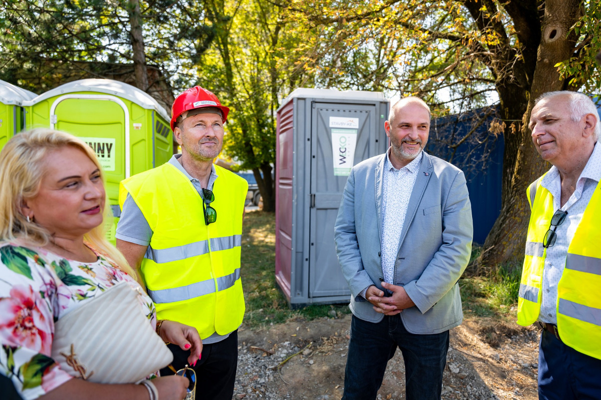 Modernizácia električkovej trati na košickom sídlisku Nad jazerom je v plnom prúde, foto 4