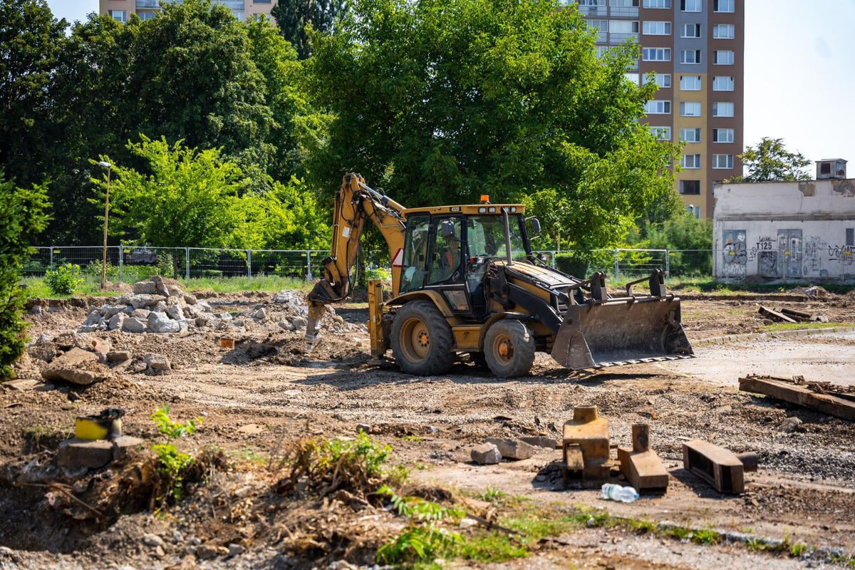 Modernizácia električkovej trati na košickom sídlisku Nad jazerom je v plnom prúde, foto 8