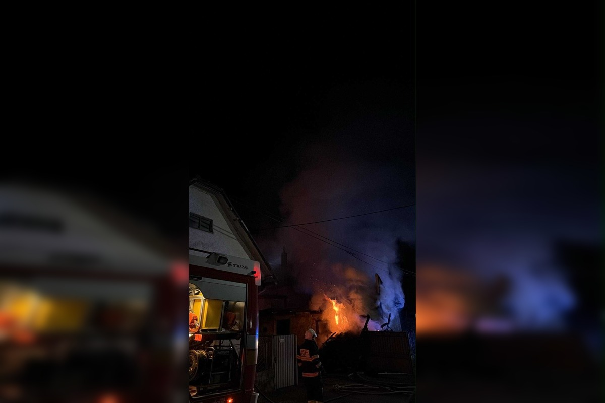 FOTO: Požiar v obci Hrišovce, foto 3