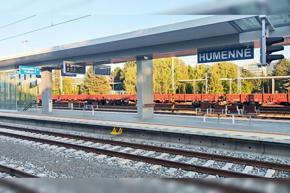 FOTO: Elektrifikácia železničnej trate Bánovce nad Ondavou – Humenné pokračuje, foto 5