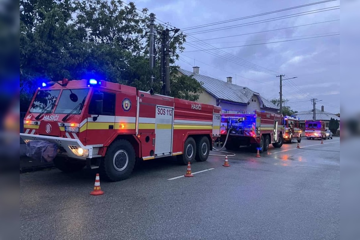 FOTO: Požiar domu v Barci, foto 1