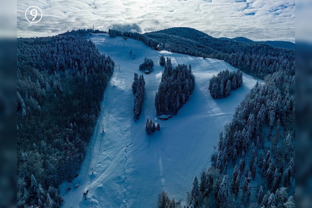 FOTO: Lyžiarske stredisko Plejsy ide do dražby, foto 2