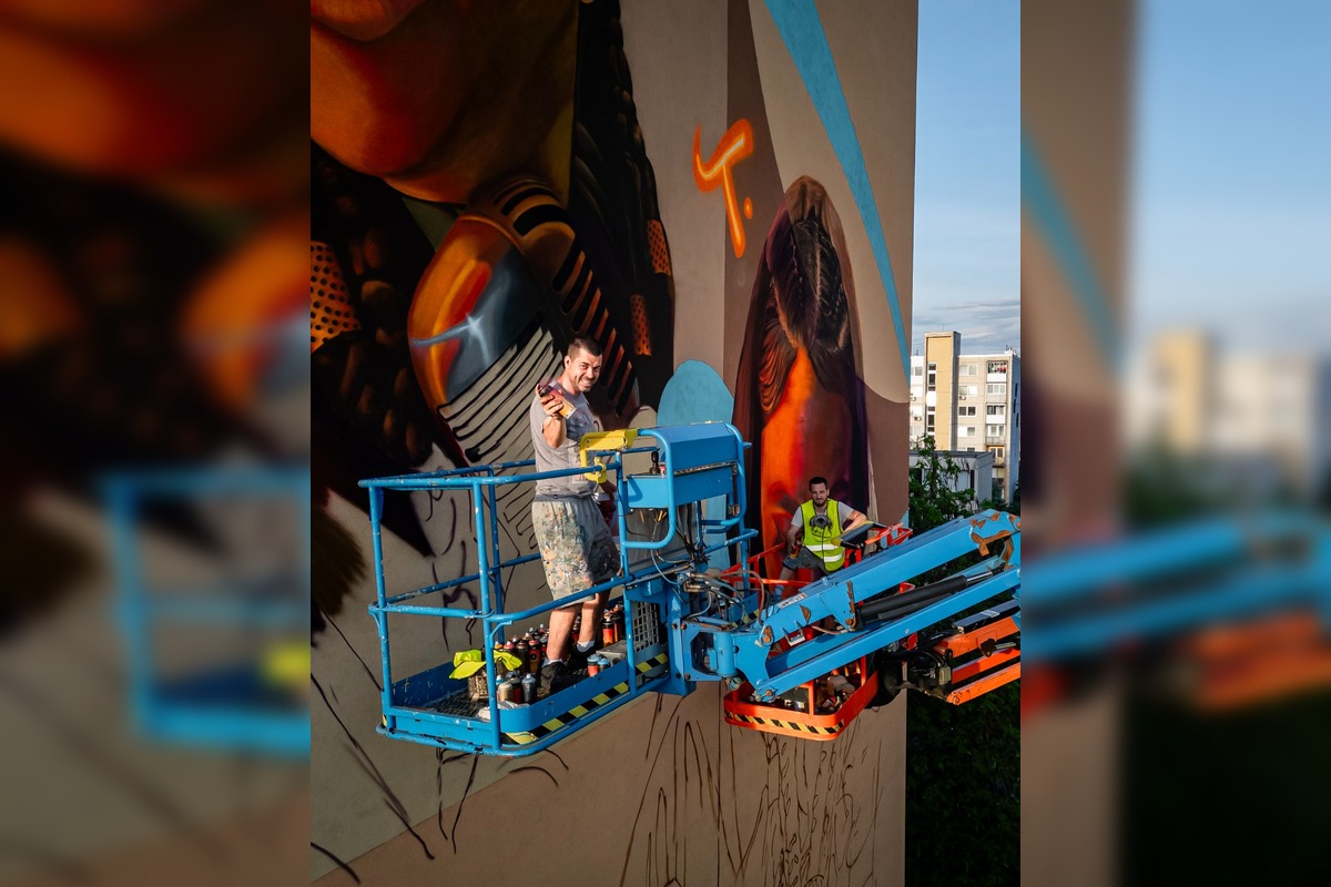 FOTO: Streetart festival na sídlisku KVP mení šedé bytovky na umenie, foto 9