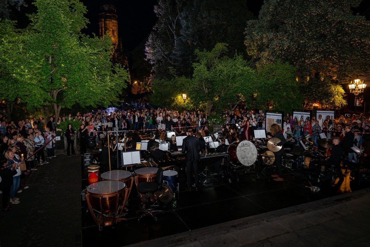 FOTO: Nestihli ste nočnú šou na Spievajúcej fontáne? Z tej nádhery vám padne sánka, foto 10
