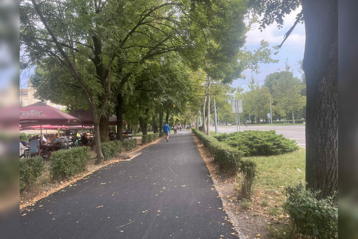 FOTO: Chodník pri Kembridži v Košiciach dostal nový šat, foto 9