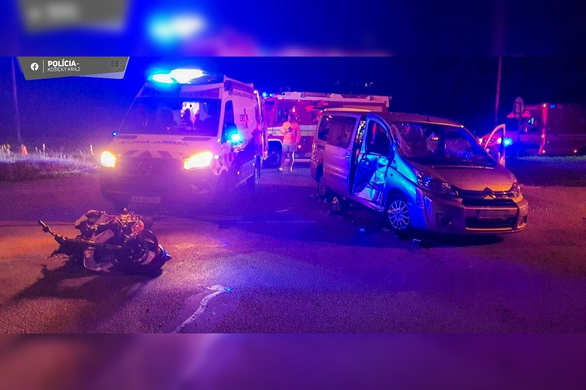 FOTO: Tragická nehoda auta s motorkárom v Košiciach, foto 2