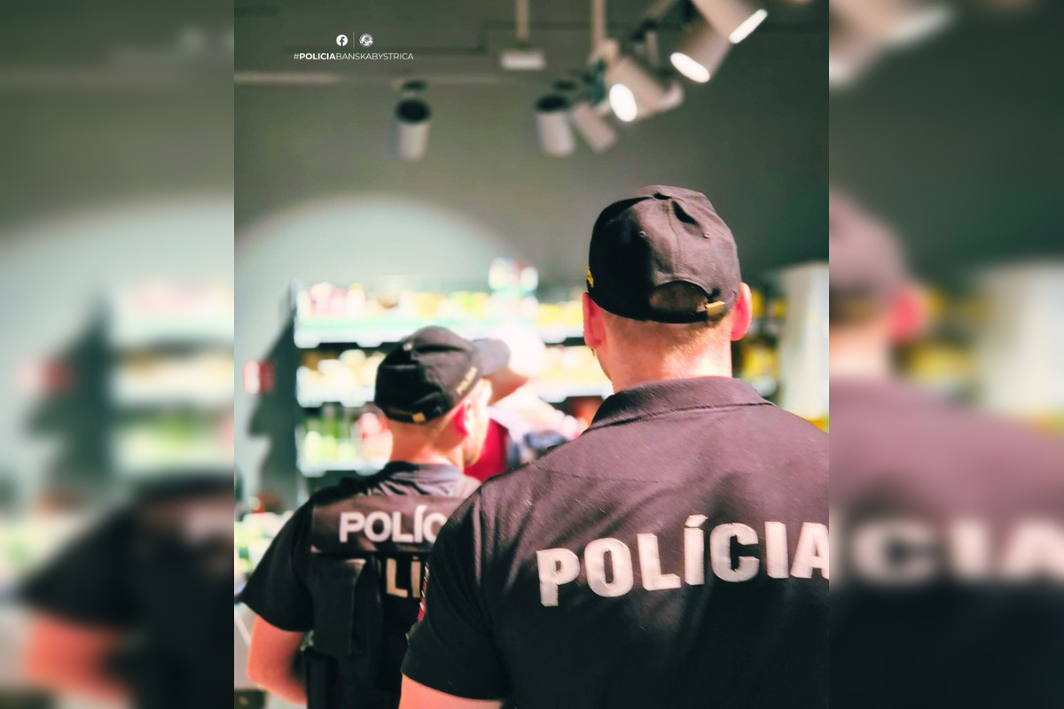 FOTO: Policajti v Košickom kraji chytali zlodejov priamo v obchodoch, foto 7
