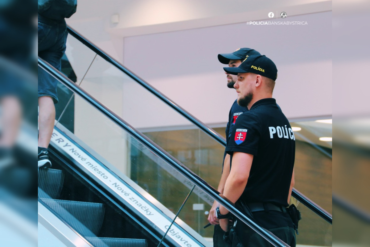 FOTO: Policajti v Košickom kraji chytali zlodejov priamo v obchodoch, foto 15