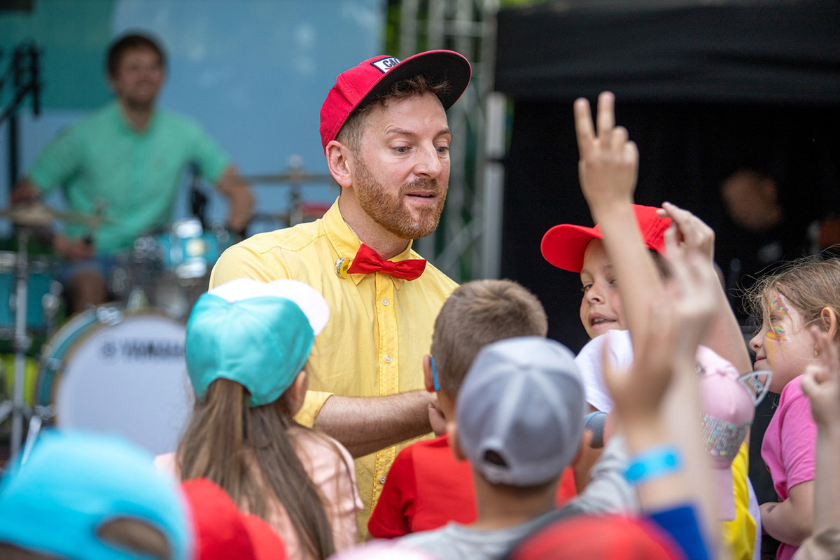 FOTO: Deti sa potešia koncertu obľúbeného Mira Jaroša, foto 3
