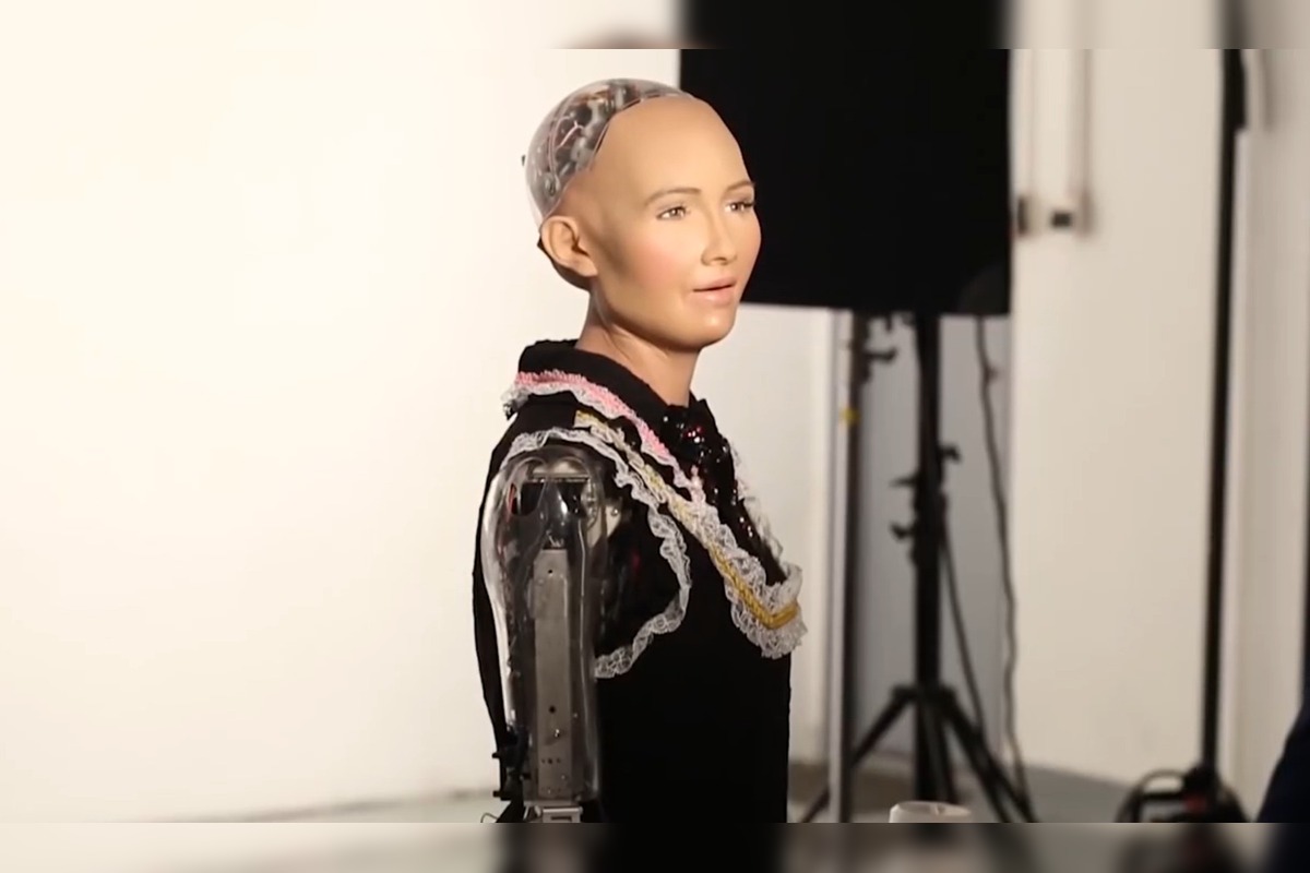 FOTO: Humanoidný robot Sophia sa predstavil na konferencii v Košiciach, foto 6