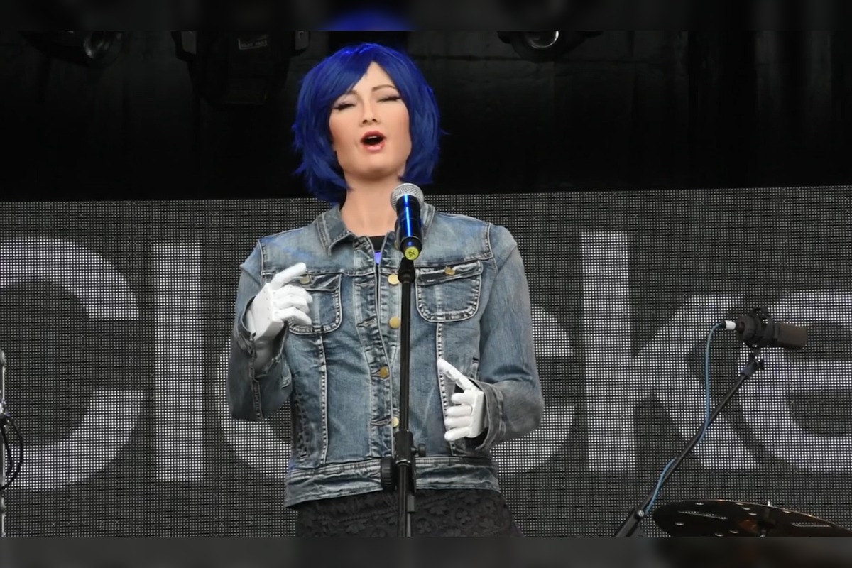 FOTO: Humanoidný robot Sophia sa predstavil na konferencii v Košiciach, foto 8