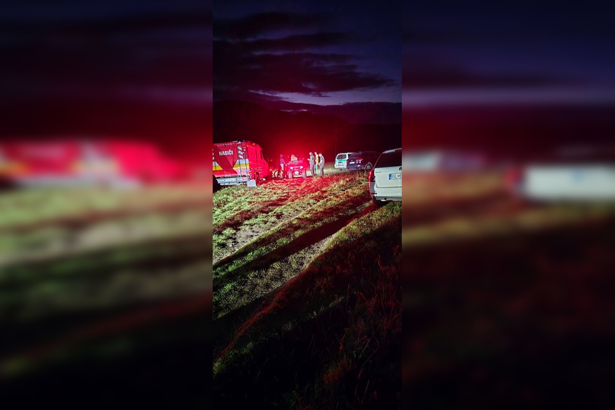 FOTO: Veľká pátracia akcia po stratenom hubárovi v Obišovciach, foto 7