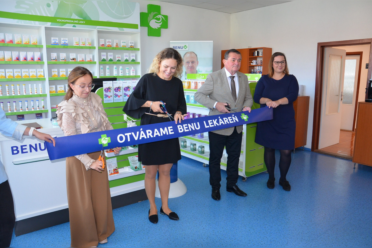 FOTO: Nová výučbová lekáreň teší košických študentov farmácie, foto 4